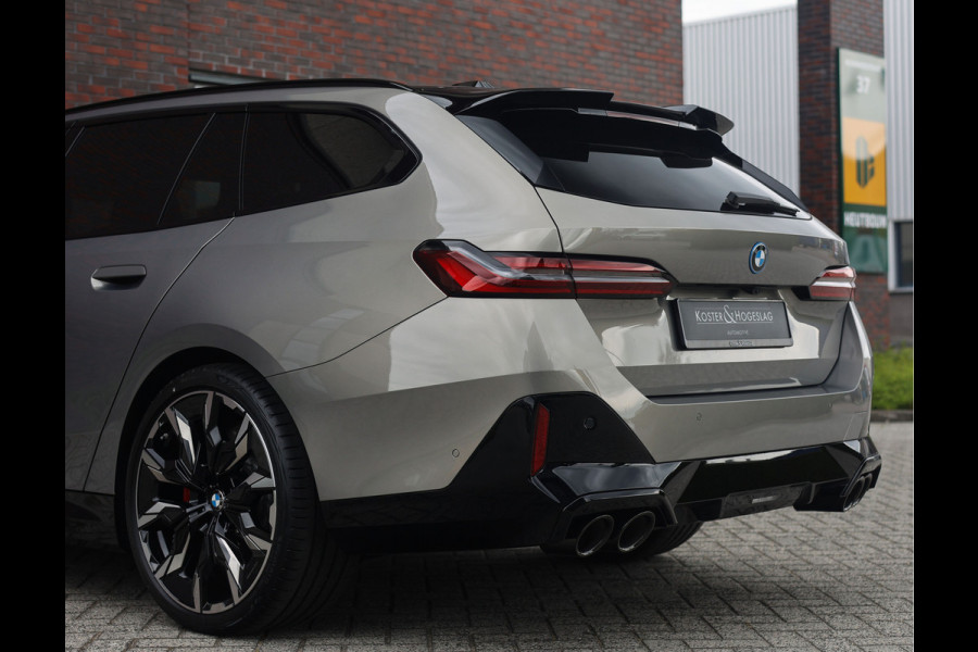 BMW 5 Serie Touring 550e xDrive | M Performance - Trekhaak - Bowers & Wilkins