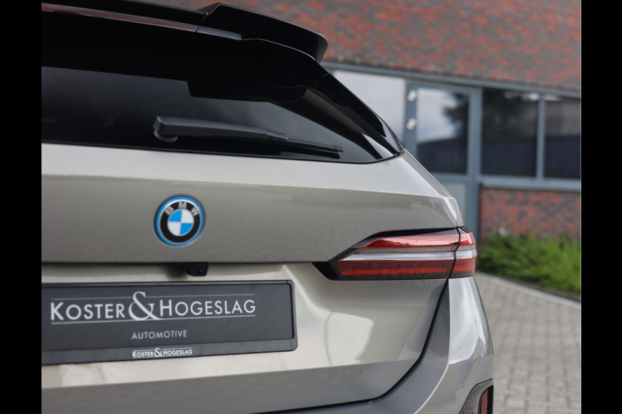 BMW 5 Serie Touring 550e xDrive | M Performance - Trekhaak - Bowers & Wilkins