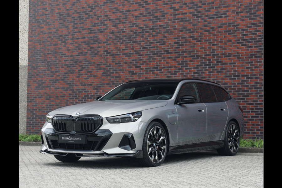 BMW 5 Serie Touring 550e xDrive | M Performance - Trekhaak - Bowers & Wilkins