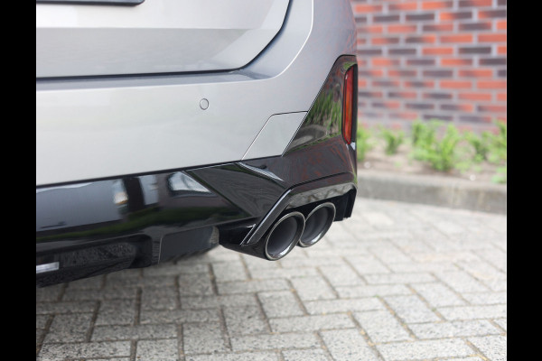 BMW 5 Serie Touring 550e xDrive | M Performance - Trekhaak - Bowers & Wilkins