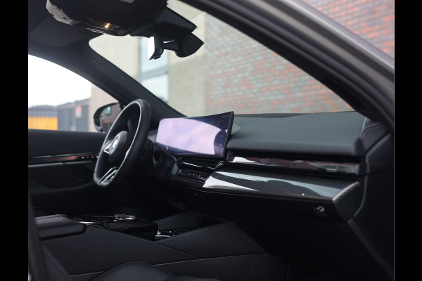 BMW 5 Serie Touring 550e xDrive | M Performance - Trekhaak - Bowers & Wilkins