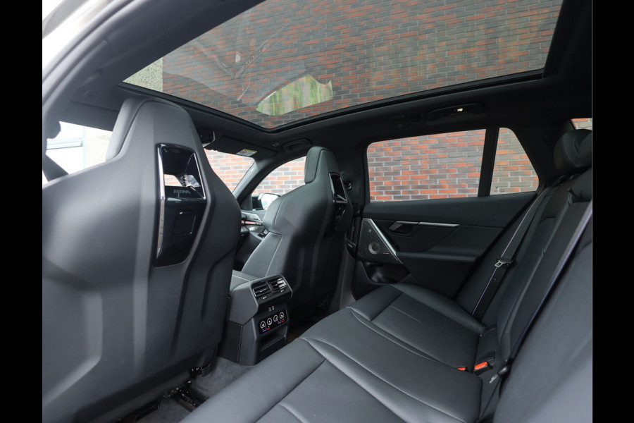 BMW 5 Serie Touring 550e xDrive | M Performance - Trekhaak - Bowers & Wilkins