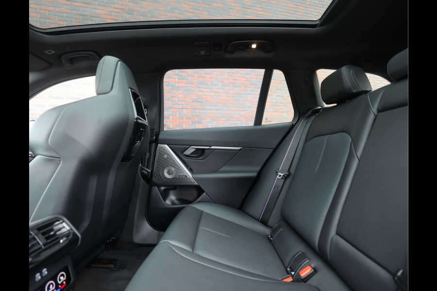 BMW 5 Serie Touring 550e xDrive | M Performance - Trekhaak - Bowers & Wilkins