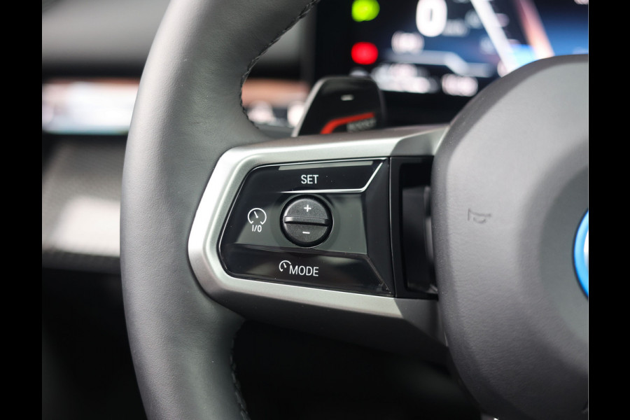 BMW 5 Serie Touring 550e xDrive | M Performance - Trekhaak - Bowers & Wilkins