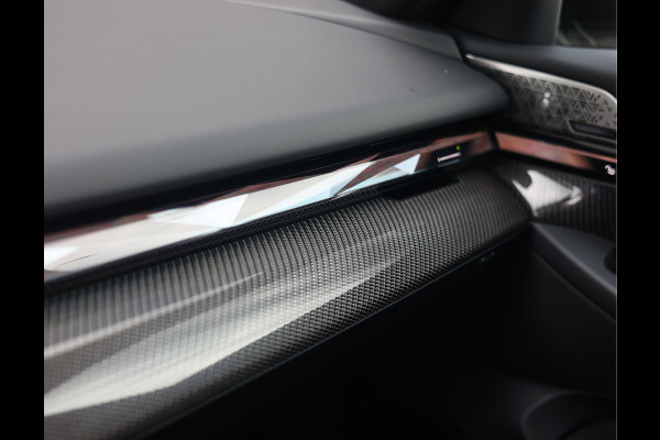 BMW 5 Serie Touring 550e xDrive | M Performance - Trekhaak - Bowers & Wilkins
