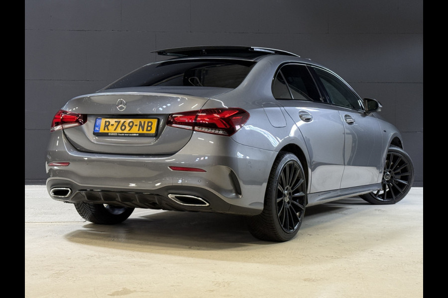 Mercedes-Benz A-Klasse 250 e Premium AMG | Panoramadak | Sfeerverlichting | Camera