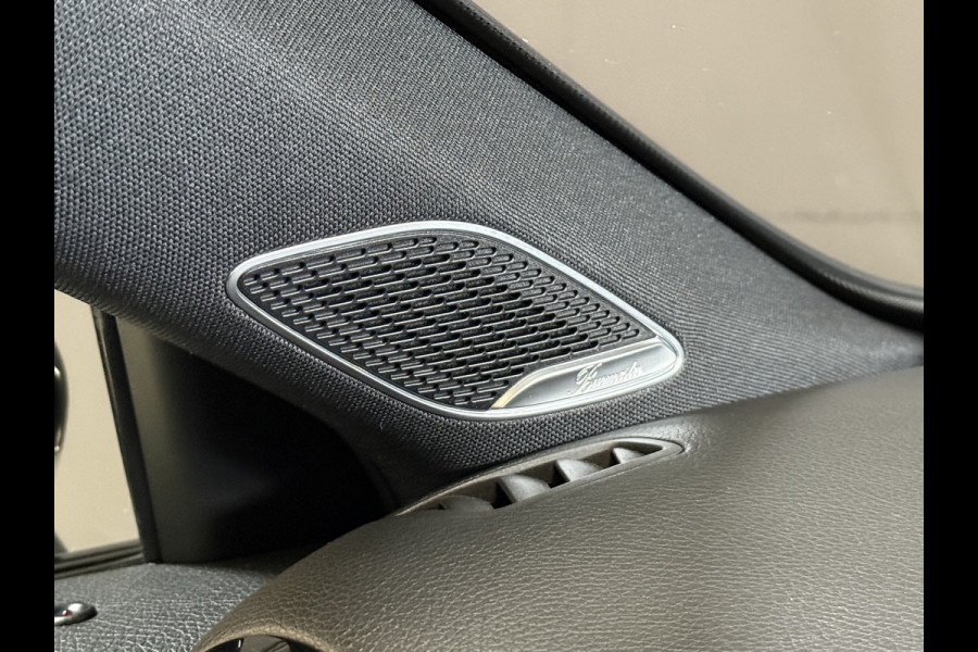 Mercedes-Benz A-Klasse 250 e Premium AMG | Panoramadak | Sfeerverlichting | Camera