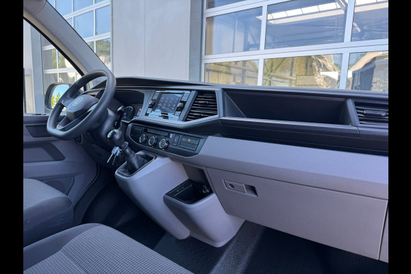 Volkswagen Transporter 2.0 TDI L1H1 28 > Trekhaak/P. sensoren v+a/Carplay