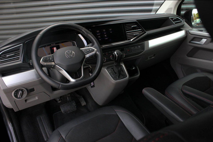 Volkswagen Transporter 2.0 TDI L2H1 199PK JB-EDITION DSG / PDC / SCHROEFSET / LEDEREN BEKLEDING / FULL / APPLE CARPLAY / NAVIGATIE