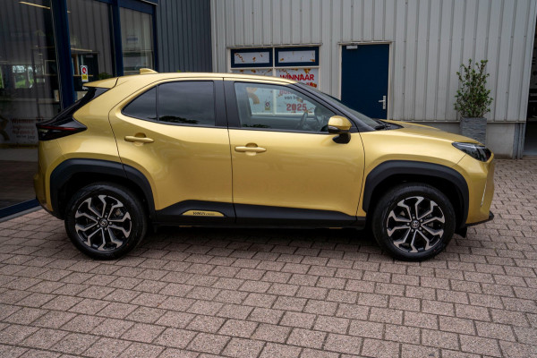 Toyota Yaris Cross 1.5 Hybrid Active|Prijs rijklaar incl 12 mnd garantie|Camera Carplay Stoel,-stuurverw. Privacy glass 17"Lmv
