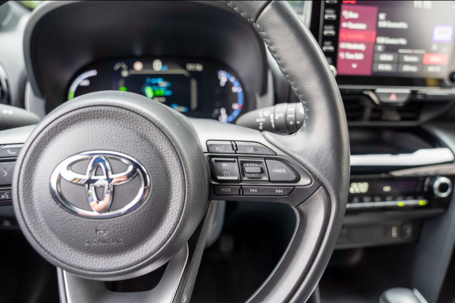 Toyota Yaris Cross 1.5 Hybrid Active|Prijs rijklaar incl 12 mnd garantie|Camera Carplay Stoel,-stuurverw. Privacy glass 17"Lmv