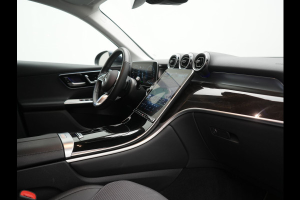 Mercedes-Benz GLC 300e 4MATIC Avantgarde PHEV 313pk Dealer O.H. | Adaptive Cruise | Camera | Digital LED | Sportstoelen Memory & Verwarmd | Stuur Verwarmd | Sfeerverlichting | Apple Carplay | Blis | Navigatie | MBUX | DAB | Plug In Hybrid |