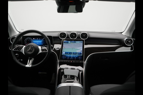 Mercedes-Benz GLC 300e 4MATIC Avantgarde PHEV 313pk Dealer O.H. | Adaptive Cruise | Camera | Digital LED | Sportstoelen Memory & Verwarmd | Stuur Verwarmd | Sfeerverlichting | Apple Carplay | Blis | Navigatie | MBUX | DAB | Plug In Hybrid |