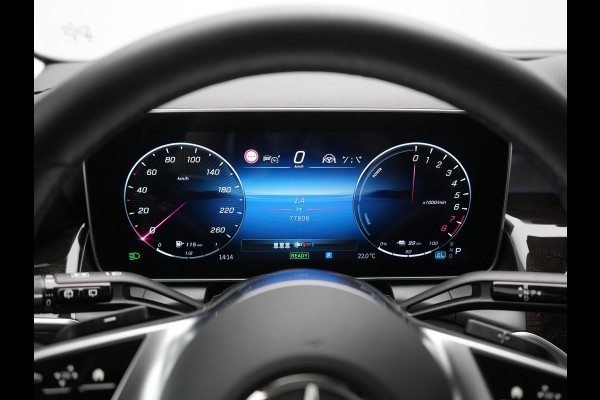 Mercedes-Benz GLC 300e 4MATIC Avantgarde PHEV 313pk Dealer O.H. | Adaptive Cruise | Camera | Digital LED | Sportstoelen Memory & Verwarmd | Stuur Verwarmd | Sfeerverlichting | Apple Carplay | Blis | Navigatie | MBUX | DAB | Plug In Hybrid |