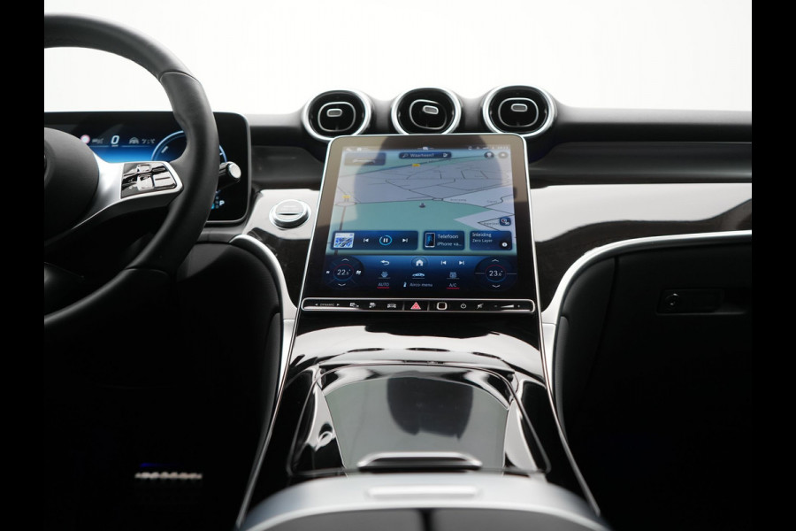 Mercedes-Benz GLC 300e 4MATIC Avantgarde PHEV 313pk Dealer O.H. | Adaptive Cruise | Camera | Digital LED | Sportstoelen Memory & Verwarmd | Stuur Verwarmd | Sfeerverlichting | Apple Carplay | Blis | Navigatie | MBUX | DAB | Plug In Hybrid |