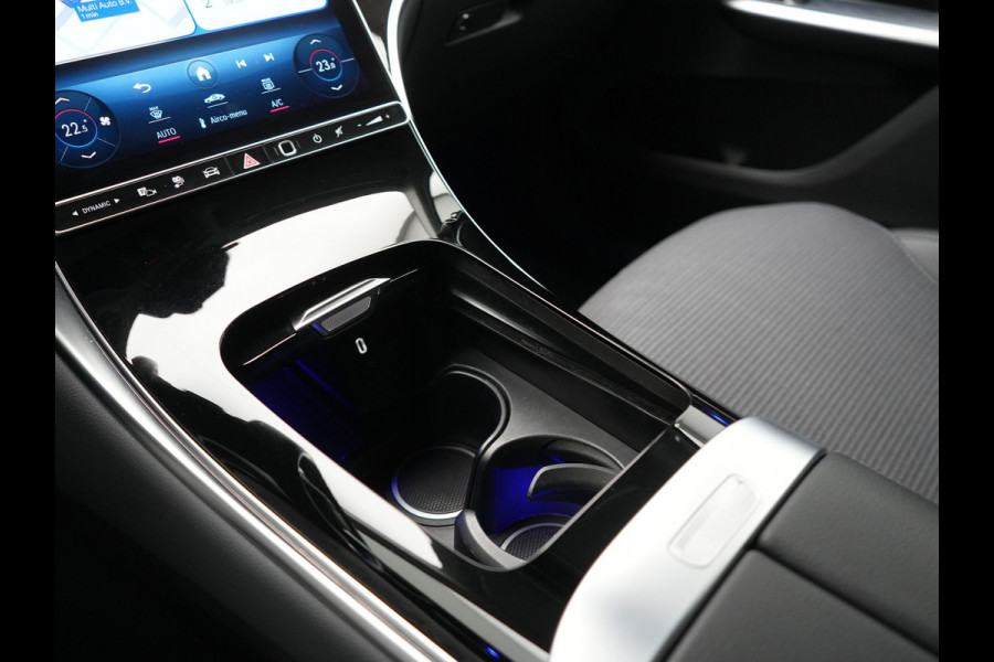 Mercedes-Benz GLC 300e 4MATIC Avantgarde PHEV 313pk Dealer O.H. | Adaptive Cruise | Camera | Digital LED | Sportstoelen Memory & Verwarmd | Stuur Verwarmd | Sfeerverlichting | Apple Carplay | Blis | Navigatie | MBUX | DAB | Plug In Hybrid |