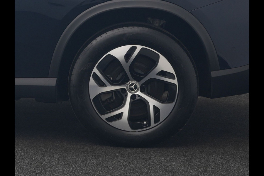 Mercedes-Benz GLC 300e 4MATIC Avantgarde PHEV 313pk Dealer O.H. | Adaptive Cruise | Camera | Digital LED | Sportstoelen Memory & Verwarmd | Stuur Verwarmd | Sfeerverlichting | Apple Carplay | Blis | Navigatie | MBUX | DAB | Plug In Hybrid |