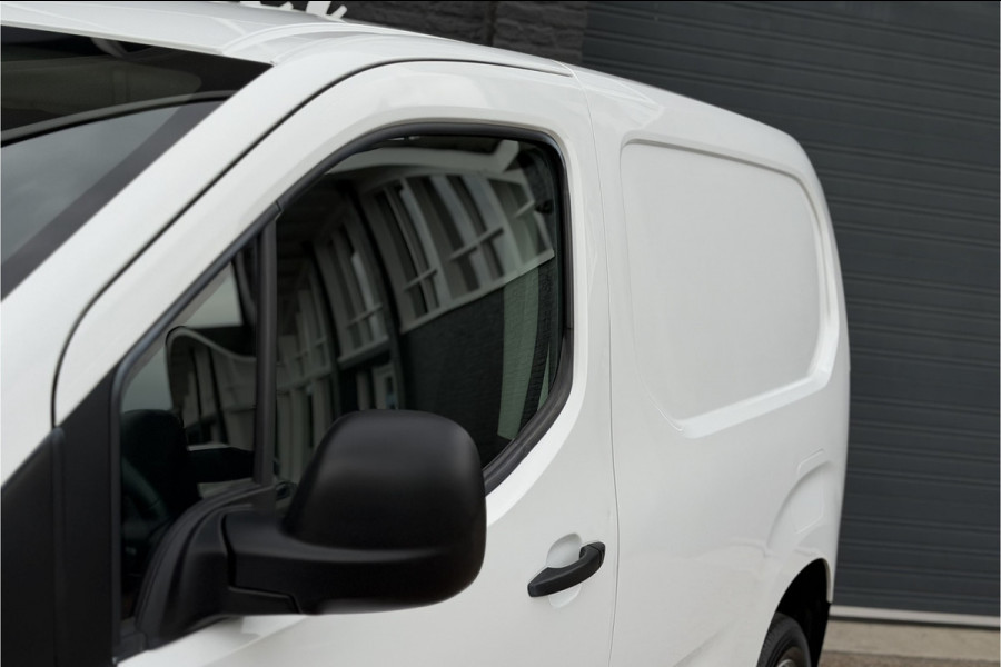 Citroën Berlingo 1.2 PureTech | BPM VRIJ | 3-zits | Camera | PDC V & A | NAVI | Nieuwe D-riem