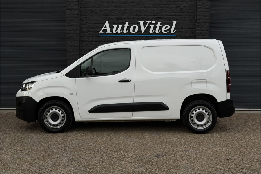 Citroën Berlingo 1.2 PureTech | BPM VRIJ | 3-zits | Camera | PDC V & A | NAVI | Nieuwe D-riem