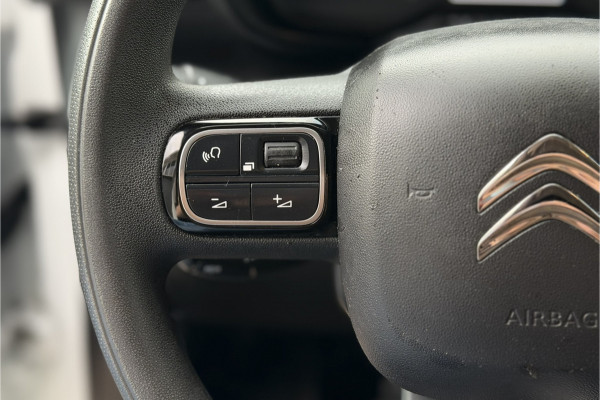 Citroën Berlingo 1.2 PureTech | BPM VRIJ | 3-zits | Camera | PDC V & A | NAVI | Nieuwe D-riem