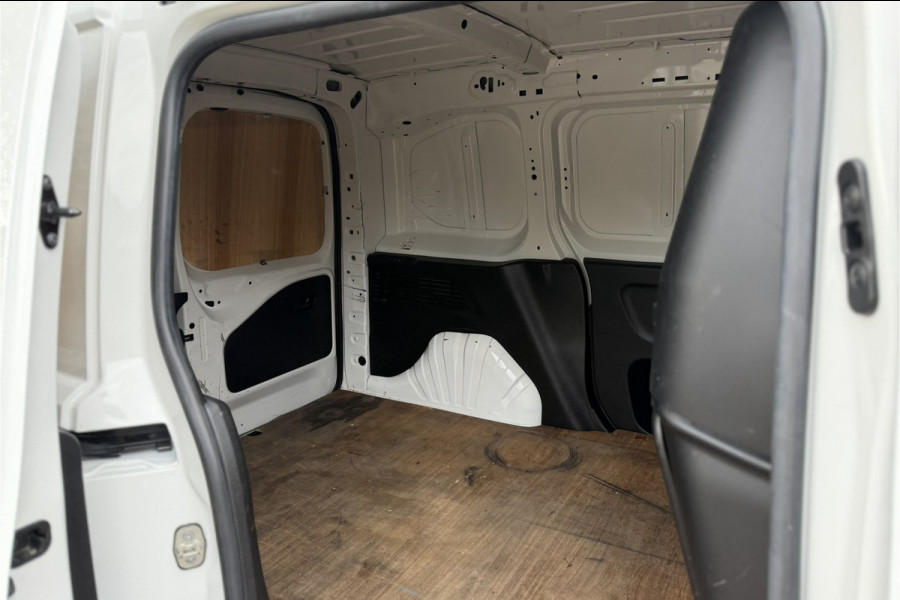 Citroën Berlingo 1.2 PureTech | BPM VRIJ | 3-zits | Camera | PDC V & A | NAVI | Nieuwe D-riem