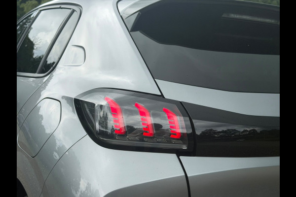 Peugeot 208 1.2 PureTech Allure Sport, achteruitrijcamera, 100 pk, adaptief cruise ,vele opties, NL auto met nationale auto pas