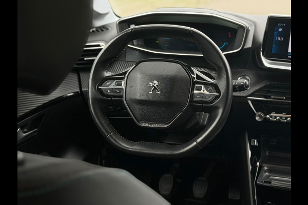Peugeot 208 1.2 PureTech Allure Sport, achteruitrijcamera, 100 pk, adaptief cruise ,vele opties, NL auto met nationale auto pas
