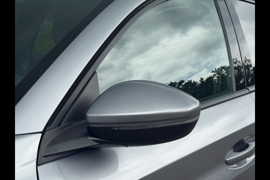 Peugeot 208 1.2 PureTech Allure Sport, achteruitrijcamera, 100 pk, adaptief cruise ,vele opties, NL auto met nationale auto pas