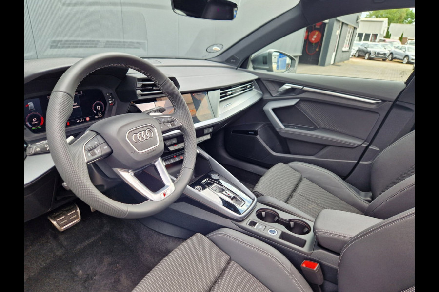 Audi A3 Sportback 35 TFSI 2xS-Line/Pano/360cam/ACC/Matrix/Sonos!Full!