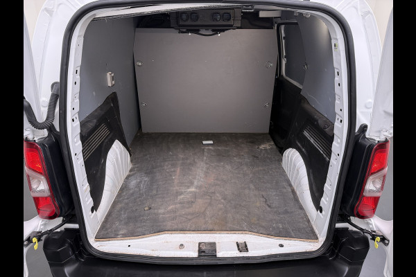 Citroën Berlingo 1.5 HDI Navi* Laadruimte-Airco Trekhaak Apple Carplay Android Auto Cruise Control Pdc Club Dakdragers Schuifdeur Betonplex Vloer Wandbetimmering 1.230KG Trekgewicht Euro 6