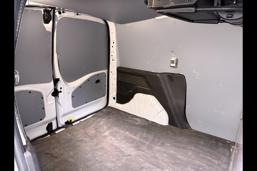 Citroën Berlingo 1.5 HDI Navi* Laadruimte-Airco Trekhaak Apple Carplay Android Auto Cruise Control Pdc Club Dakdragers Schuifdeur Betonplex Vloer Wandbetimmering 1.230KG Trekgewicht Euro 6