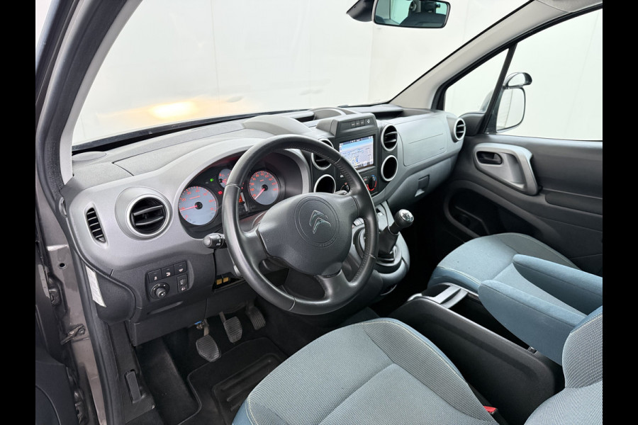 Citroën Berlingo 1.2T 111PK XTR 5-Persoons Trekhaak Navi Airco Camera Cruise Control Apple Carplay MirrorLink Pdc Schuifdeuren Bluetooth Getint glas Led Regen-Lichtsensor 1.300KG Trekwicht
