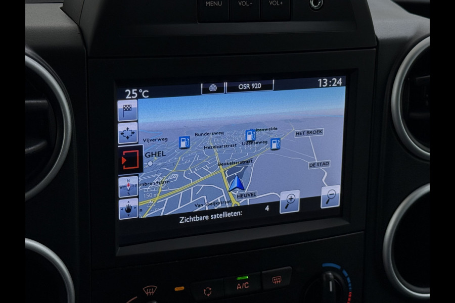 Citroën Berlingo 1.2T 111PK XTR 5-Persoons Trekhaak Navi Airco Camera Cruise Control Apple Carplay MirrorLink Pdc Schuifdeuren Bluetooth Getint glas Led Regen-Lichtsensor 1.300KG Trekwicht