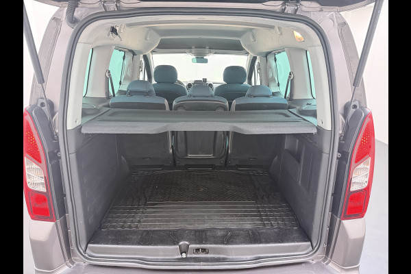 Citroën Berlingo 1.2T 111PK XTR 5-Persoons Trekhaak Navi Airco Camera Cruise Control Apple Carplay MirrorLink Pdc Schuifdeuren Bluetooth Getint glas Led Regen-Lichtsensor 1.300KG Trekwicht