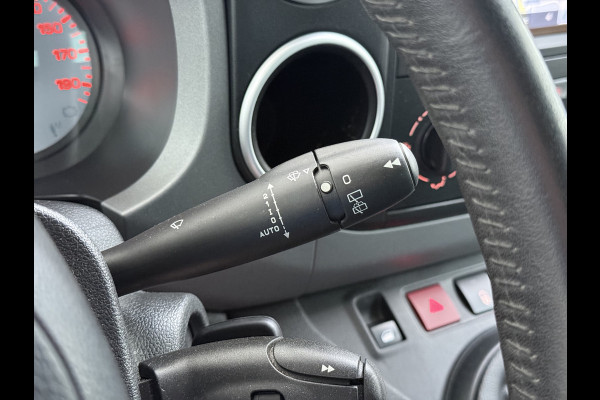 Citroën Berlingo 1.2T 111PK XTR 5-Persoons Trekhaak Navi Airco Camera Cruise Control Apple Carplay MirrorLink Pdc Schuifdeuren Bluetooth Getint glas Led Regen-Lichtsensor 1.300KG Trekwicht