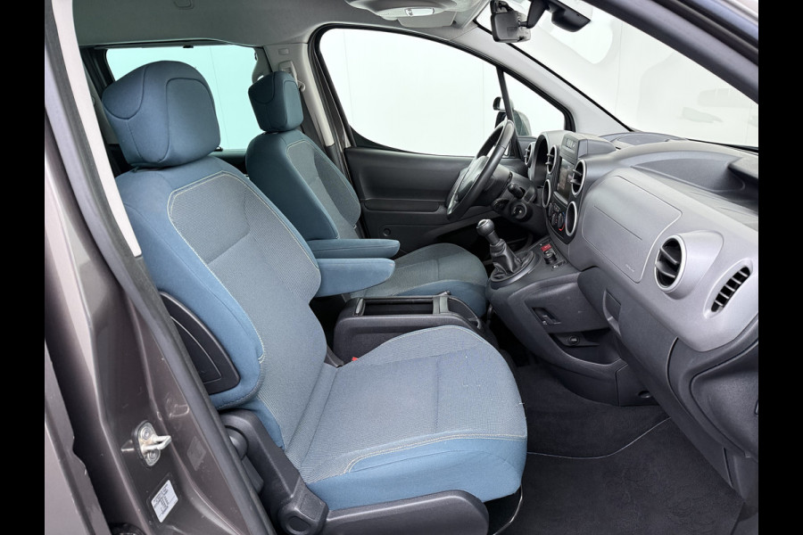 Citroën Berlingo 1.2T 111PK XTR 5-Persoons Trekhaak Navi Airco Camera Cruise Control Apple Carplay MirrorLink Pdc Schuifdeuren Bluetooth Getint glas Led Regen-Lichtsensor 1.300KG Trekwicht