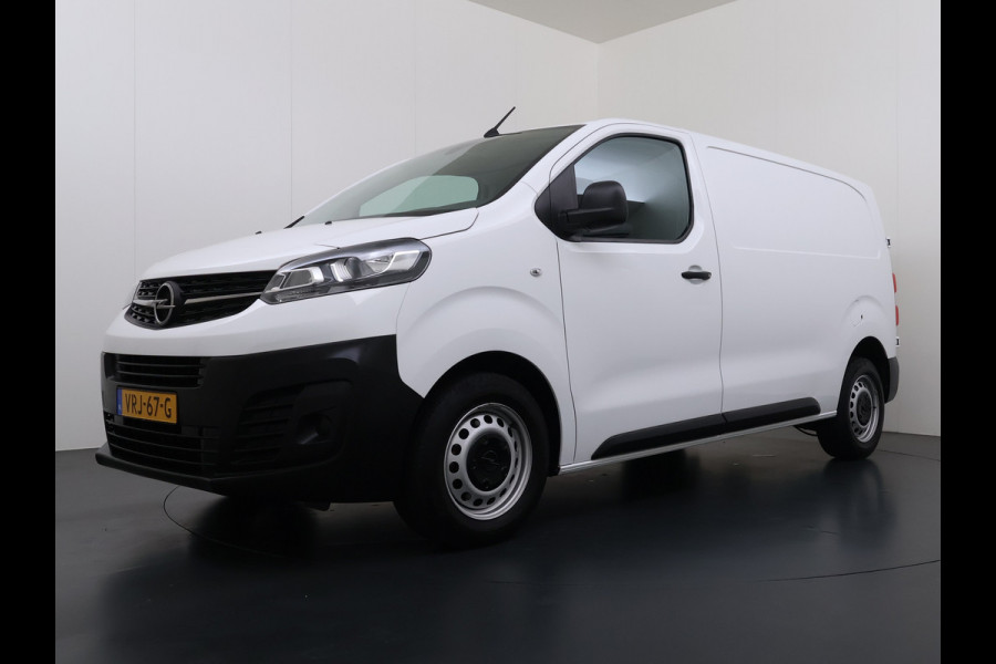 Opel Vivaro 2.0CDTI L2H1 3-Persoons Trekhaak Euro 6 Navi Apple Carplay Android Auto Airco Cruise Control Pdc Edition Regen-Lichtsensor Betonplex Vloer Wandbetimmering Schuifdeur 2.500KG Trekgewicht Origineel Nederlandse Bus