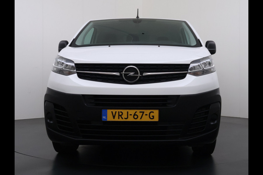 Opel Vivaro 2.0CDTI L2H1 3-Persoons Trekhaak Euro 6 Navi Apple Carplay Android Auto Airco Cruise Control Pdc Edition Regen-Lichtsensor Betonplex Vloer Wandbetimmering Schuifdeur 2.500KG Trekgewicht Origineel Nederlandse Bus