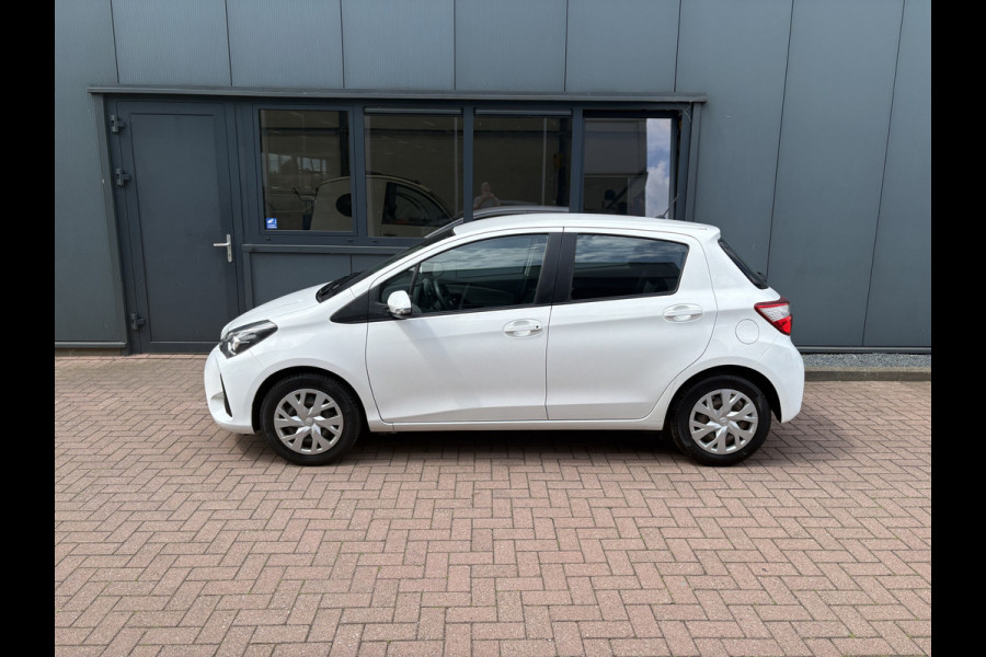 Toyota Yaris 1.5 VVT-i Active Automaat 5-drs. CAMERA/MEDIA/CRUISE/CLIMA