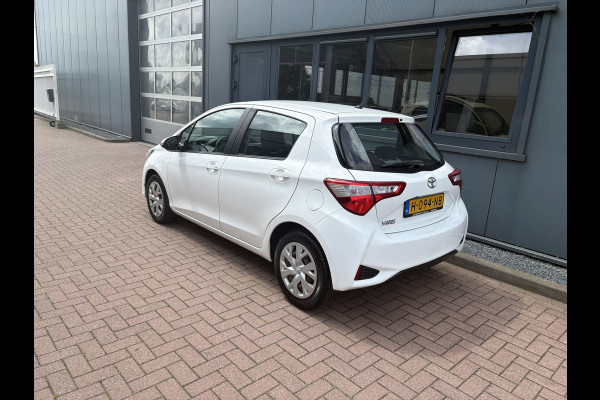 Toyota Yaris 1.5 VVT-i Active Automaat 5-drs. CAMERA/MEDIA/CRUISE/CLIMA