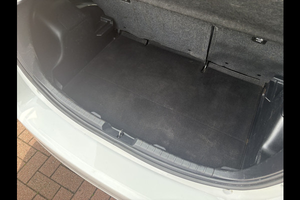Toyota Yaris 1.5 VVT-i Active Automaat 5-drs. CAMERA/MEDIA/CRUISE/CLIMA