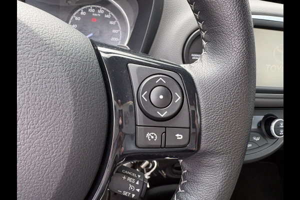 Toyota Yaris 1.5 VVT-i Active Automaat 5-drs. CAMERA/MEDIA/CRUISE/CLIMA
