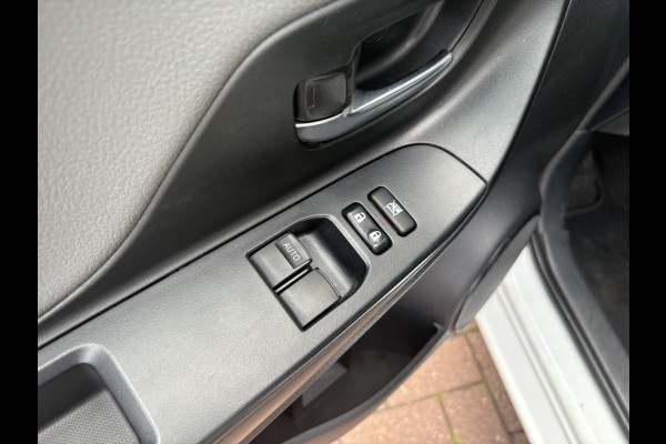 Toyota Yaris 1.5 VVT-i Active Automaat 5-drs. CAMERA/MEDIA/CRUISE/CLIMA