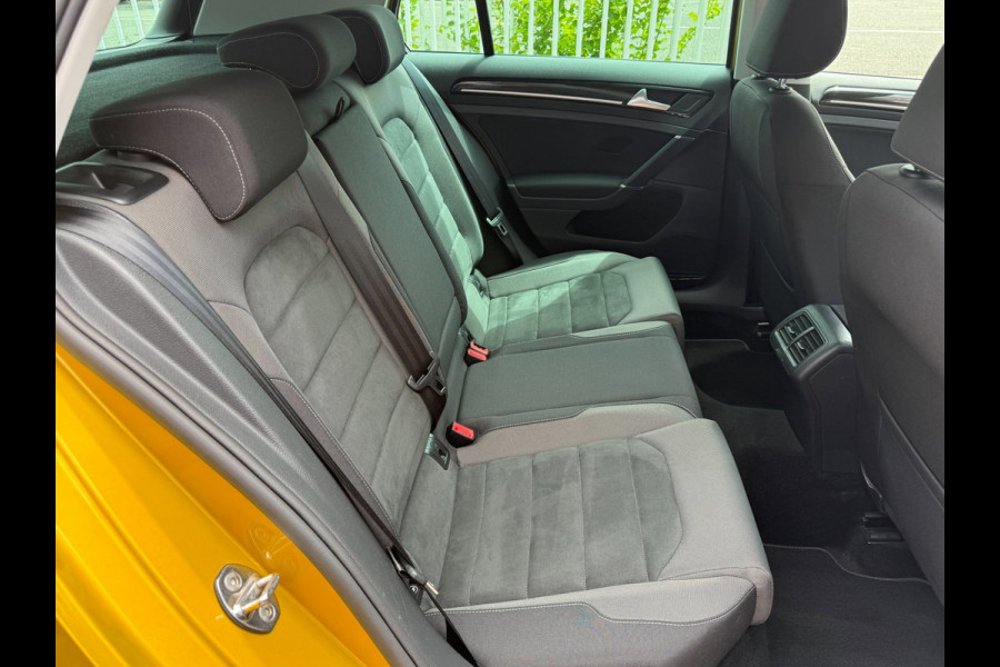 Volkswagen Golf 1.5 TSI R-Line | LED | ACC | Virtual | CAM