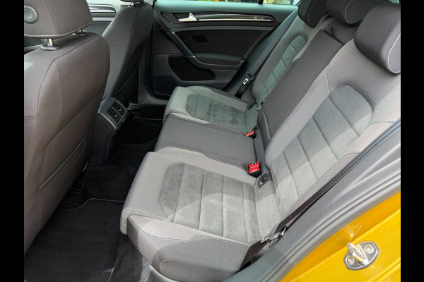 Volkswagen Golf 1.5 TSI R-Line | LED | ACC | Virtual | CAM