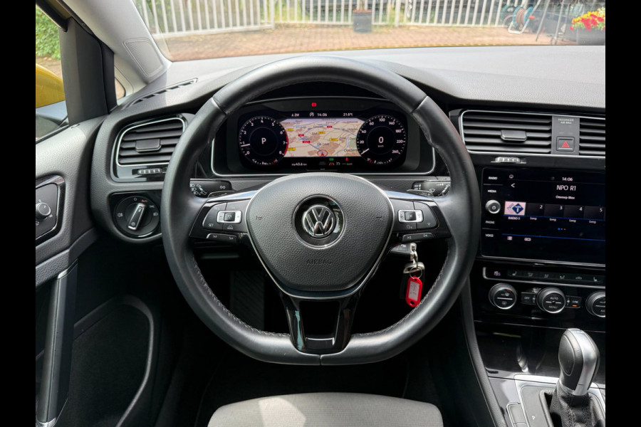 Volkswagen Golf 1.5 TSI R-Line | LED | ACC | Virtual | CAM