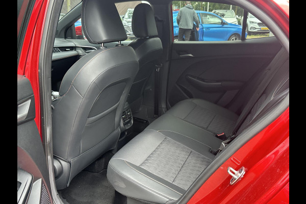MG MG3 Hybrid+ 1.5 Hybrid+ Luxury VAN: 23.900,- VOOR: 21.330,- UW WKVOORDEEL: 2.570,- | 7 JAAR MG FABRIEKS GARANTIE TM 02-2032 | STOEL + STUURVERWARMING | 360 CAMERA | ADAP. CRUISE | DODE HOEK | KEYLESS | APPLE CARPLAY |