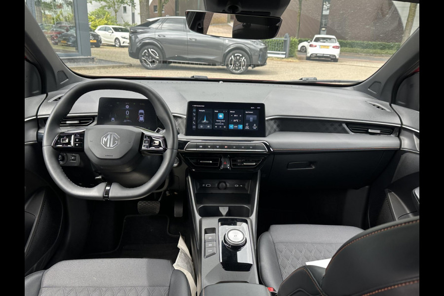 MG MG3 Hybrid+ 1.5 Hybrid+ Luxury VAN: 23.900,- VOOR: 21.330,- UW WKVOORDEEL: 2.570,- | 7 JAAR MG FABRIEKS GARANTIE TM 02-2032 | STOEL + STUURVERWARMING | 360 CAMERA | ADAP. CRUISE | DODE HOEK | KEYLESS | APPLE CARPLAY |