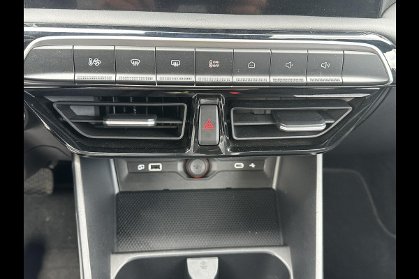 MG MG3 Hybrid+ 1.5 Hybrid+ Luxury VAN: 23.900,- VOOR: 21.330,- UW WKVOORDEEL: 2.570,- | 7 JAAR MG FABRIEKS GARANTIE TM 02-2032 | STOEL + STUURVERWARMING | 360 CAMERA | ADAP. CRUISE | DODE HOEK | KEYLESS | APPLE CARPLAY |