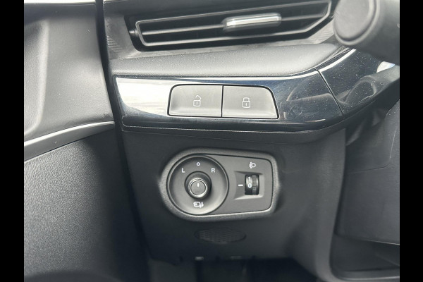 MG MG3 Hybrid+ 1.5 Hybrid+ Luxury VAN: 23.900,- VOOR: 21.330,- UW WKVOORDEEL: 2.570,- | 7 JAAR MG FABRIEKS GARANTIE TM 02-2032 | STOEL + STUURVERWARMING | 360 CAMERA | ADAP. CRUISE | DODE HOEK | KEYLESS | APPLE CARPLAY |